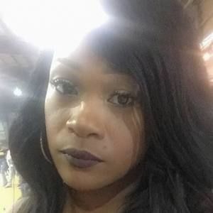 Meet your Posher, Destinee